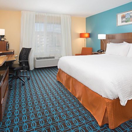 Fairfield Inn & Suites By Marriott Boston Milford Bagian luar foto