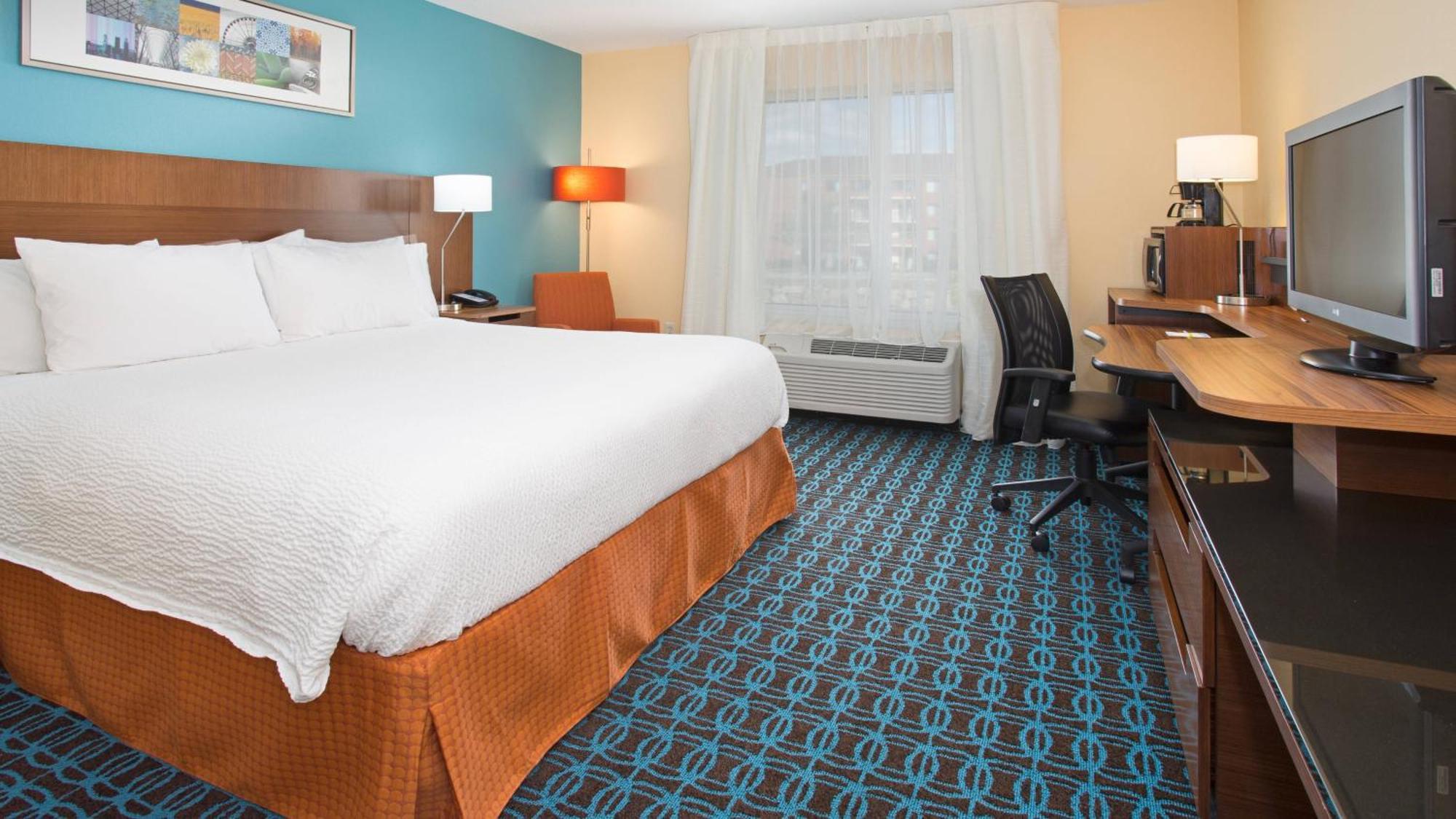 Fairfield Inn & Suites By Marriott Boston Milford Bagian luar foto
