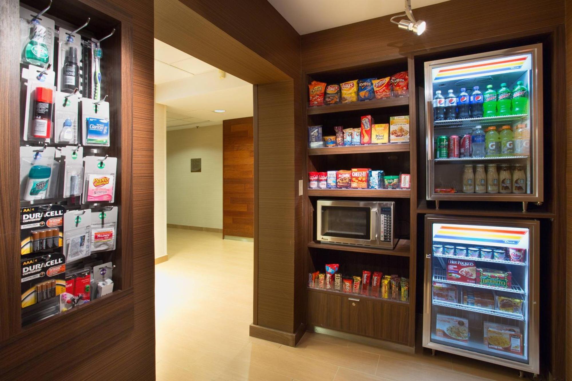 Fairfield Inn & Suites By Marriott Boston Milford Bagian luar foto
